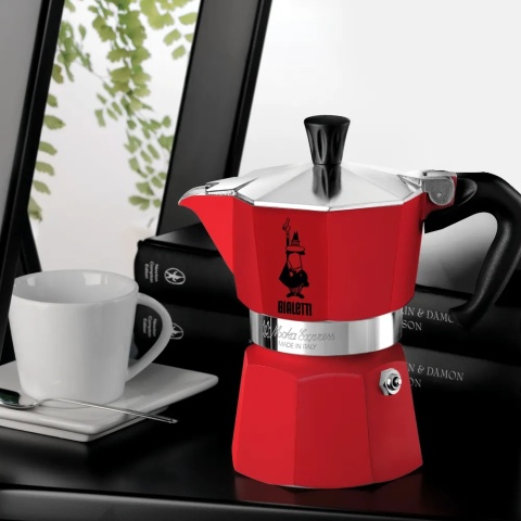 Bialetti Moka Express 6tz kolor CZERWONY